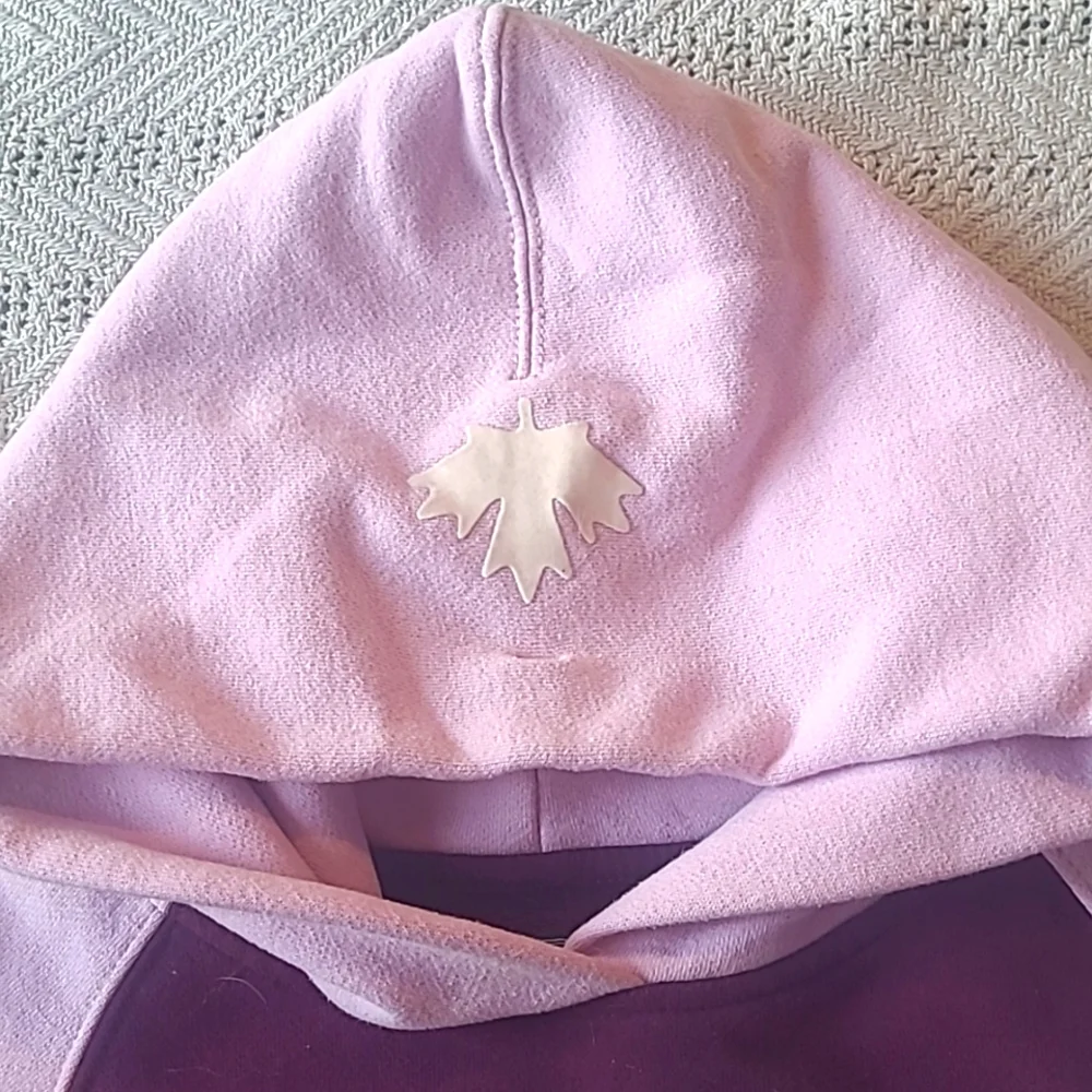 Pink/Purple Candian Roots pullover - Picture 2 of 5